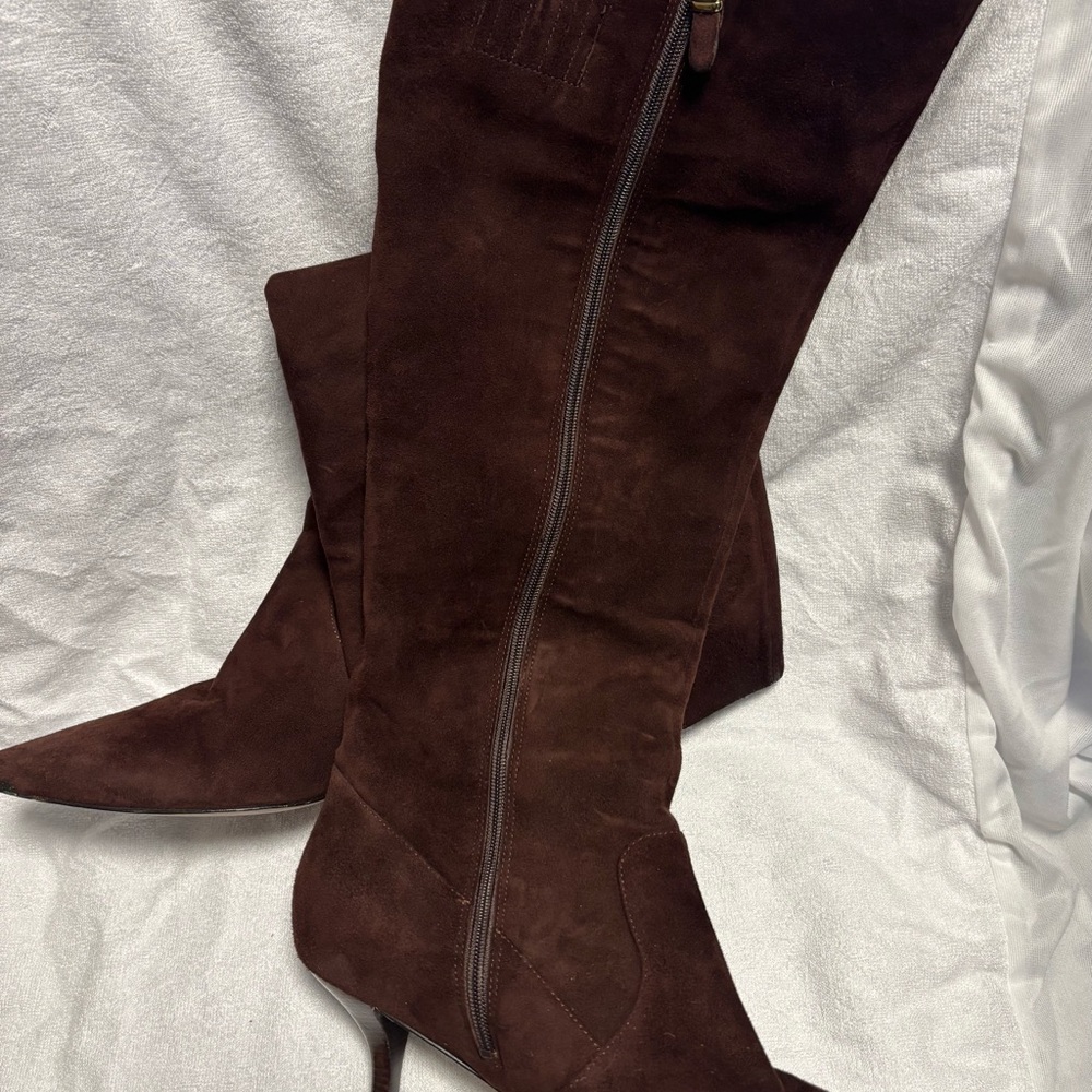 Via Spiga Dark Brown Suede 2.5”heel